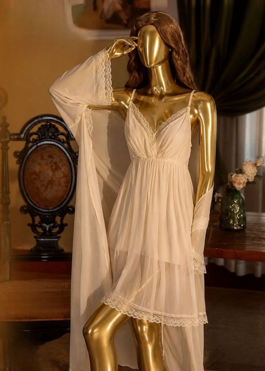 Short Lingerie with Robe