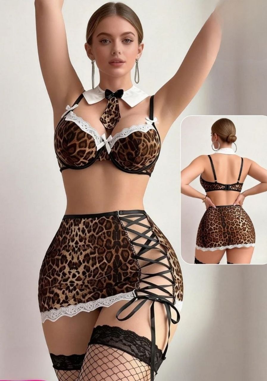 Costume