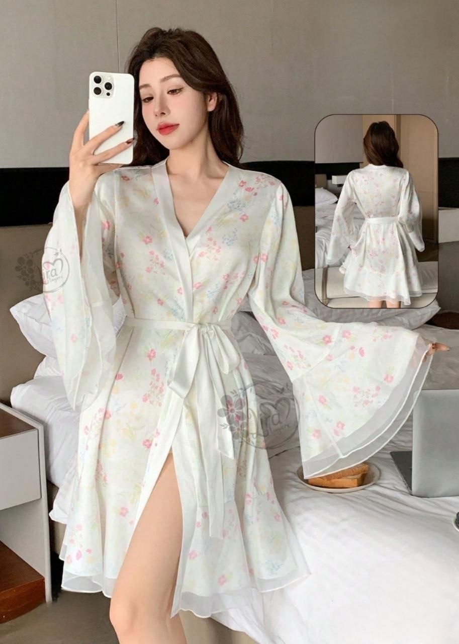 Short Robe