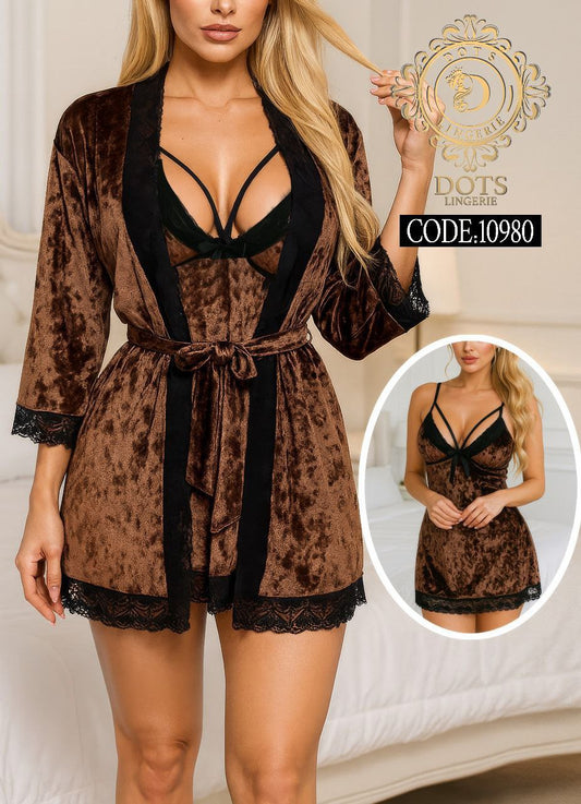 Short Lingerie with Robe