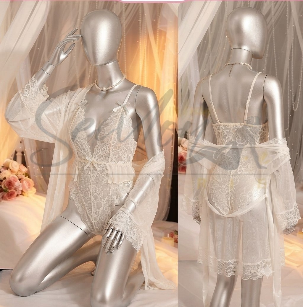 Short Lingerie With Robe
