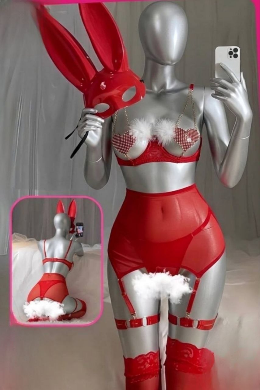 Costume