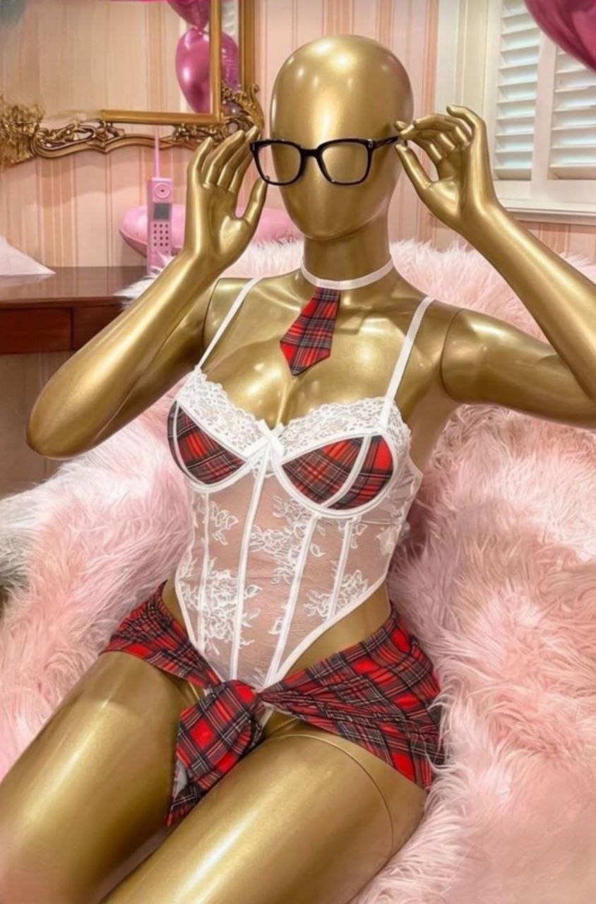 Costume