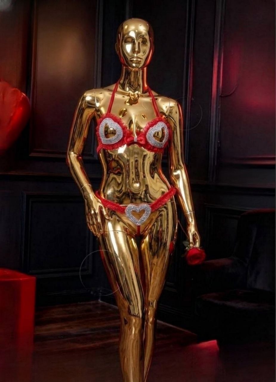 Costume