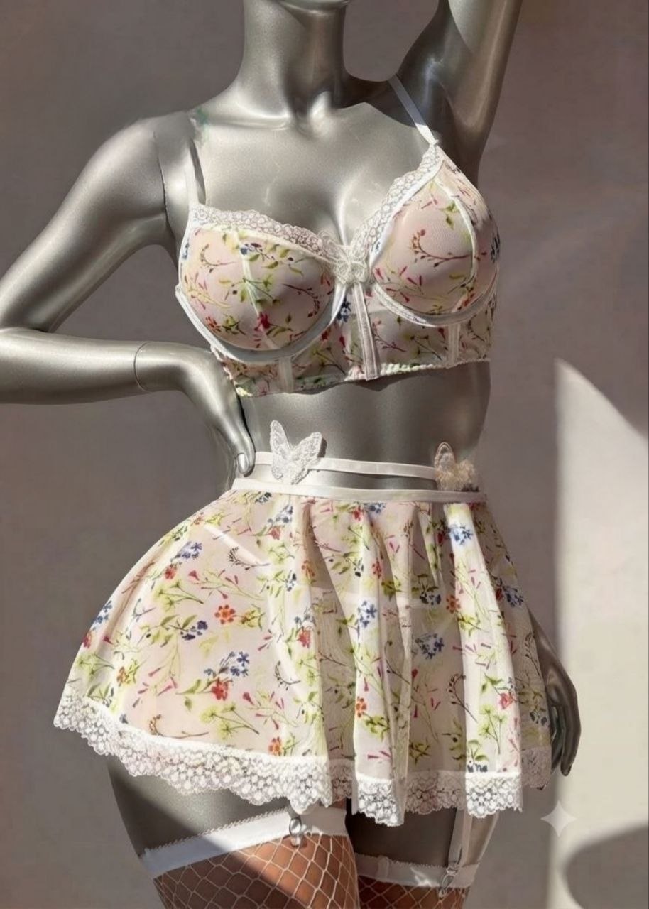 Costume Lingerie