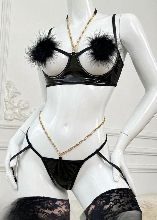 Costume