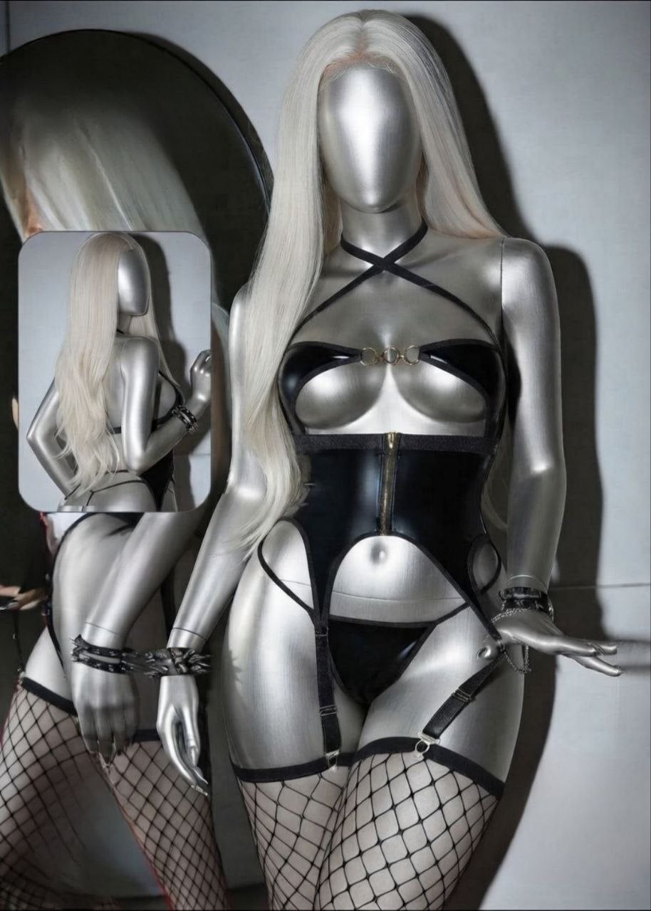 Costume